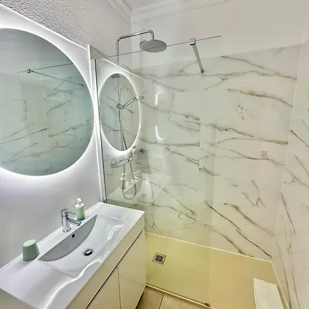 Marginal Vista Mar * Armação de Pêra