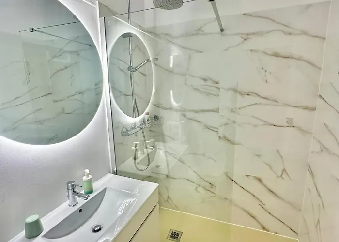 Marginal Vista Mar * Армасан-де-Пера